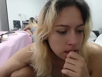 hot_miaaylin Image 2