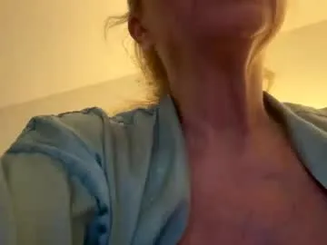 hotblondemilf1962 Image 18