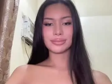 uwuxo – webcam model profile photo Image 2