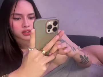 sareandrob – webcam model profile photo Image 2