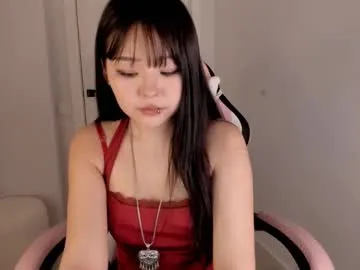 little_effy18_ chat room preview Image 4