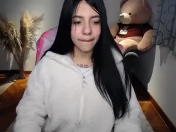 queenafina – webcam model profile photo Image 18