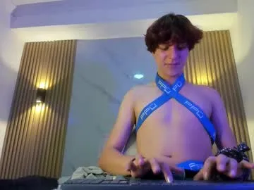 katie_deville – webcam model profile photo Image 16