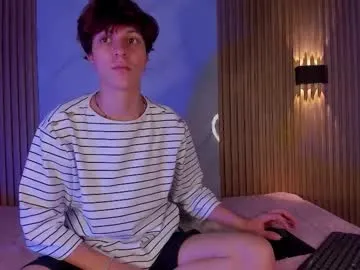 katie_deville – webcam model profile photo Image 8