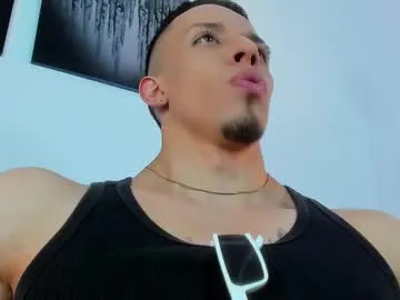 sigmasian – webcam model profile photo Image 9