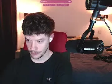 lunaquinn45 chat room preview Image 6