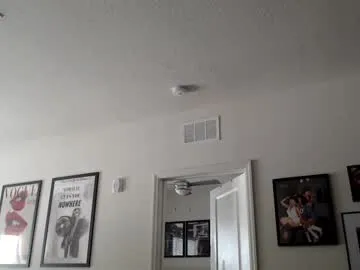 luminaya chat room preview Image 13