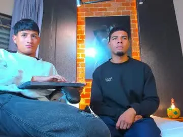 sareandrob – webcam model profile photo Image 9