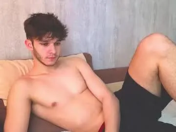 little_effy18_ chat room preview Image 2