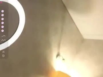 bella_stewartt – webcam model profile photo Image 16