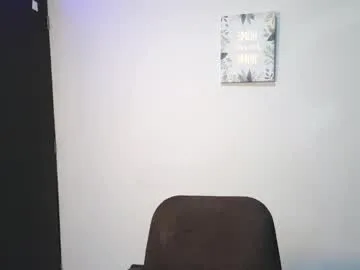 xx_courtney_xx chat room preview Image 2