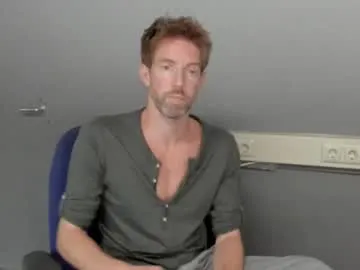 misssweettie – webcam model profile photo Image 11