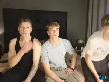 thifa2x – webcam model profile photo Image 12