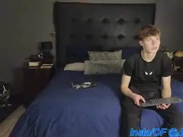 thifa2x – webcam model profile photo Image 14