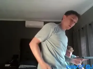 thifa2x – webcam model profile photo Image 16