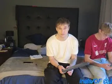 thifa2x – webcam model profile photo Image 17