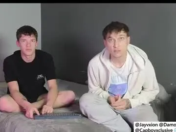 thifa2x – webcam model profile photo Image 4