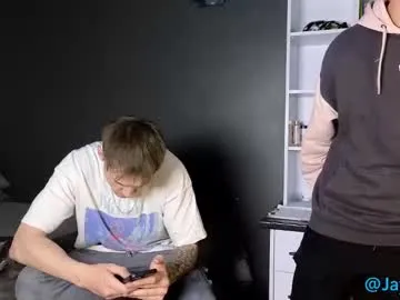 thifa2x – webcam model profile photo Image 7