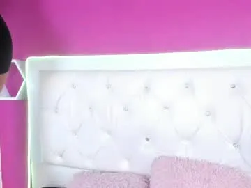 LilahBrooks – webcam model profile photo Image 4