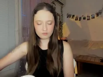 angellspartner – webcam model profile photo Image 4