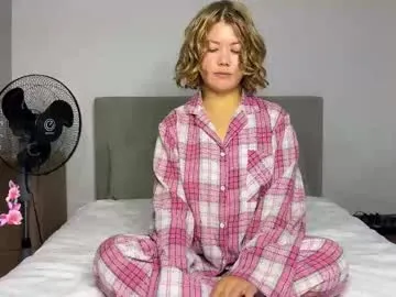 sareandrob – webcam model profile photo Image 10