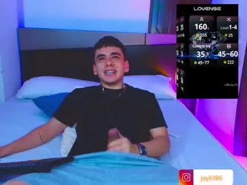 tiffy_fox – webcam model profile photo Image 5