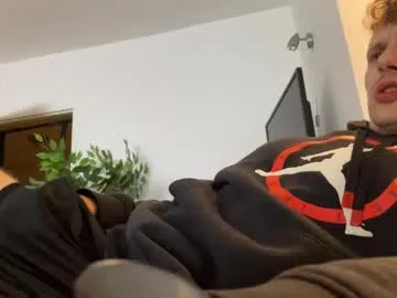 t_tragedienne chat room preview Image 13