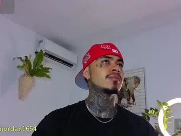 vivy_ chat room preview Image 18