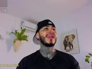 vivy_ chat room preview Image 8