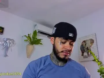 vivy_ chat room preview Image 9