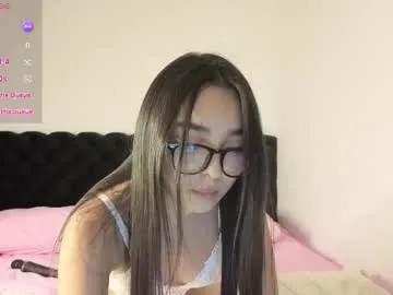 lina_n_kitty – webcam model profile photo Image 17