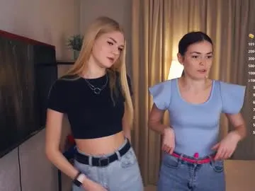 vicky_hotteei – webcam model profile photo Image 17