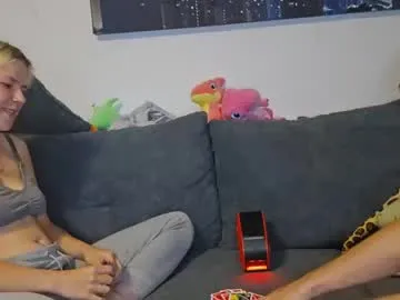 didiane_ chat room preview Image 12