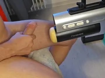 didiane_ chat room preview Image 13