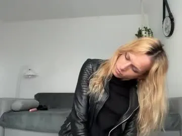 magic_couple13 chat room preview Image 3