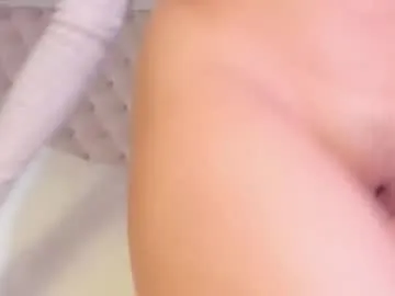 allexag – webcam model profile photo Image 16