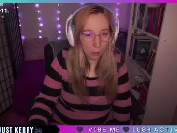 cassiemiles chat room preview Image 16