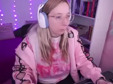 cassiemiles chat room preview Image 4