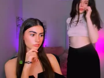 blush_mikki – webcam model profile photo Image 14