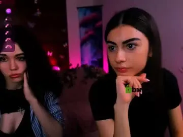 blush_mikki – webcam model profile photo Image 2