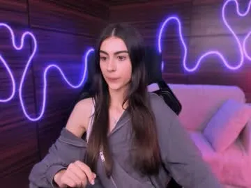 blush_mikki – webcam model profile photo Image 4