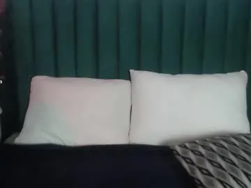 sareandrob – webcam model profile photo Image 10