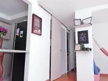 missicute18 chat room preview Image 11