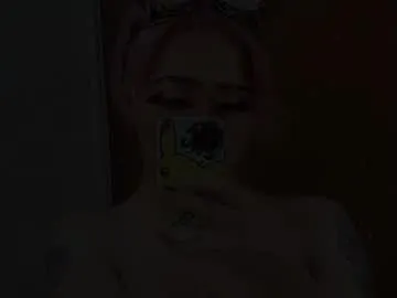 kate_yoshy – webcam model profile photo