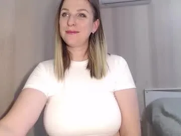 milly_shy – webcam model profile photo Image 19