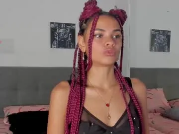 cielo_9 chat room preview Image 8