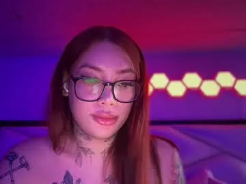 cold_waterfall – webcam model profile photo Image 2