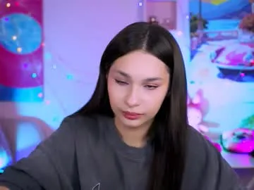 vivy_ chat room preview Image 3