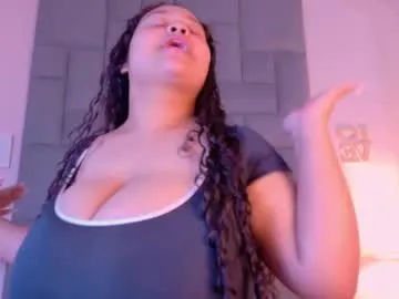 krisi_kiss – webcam model profile photo Image 9