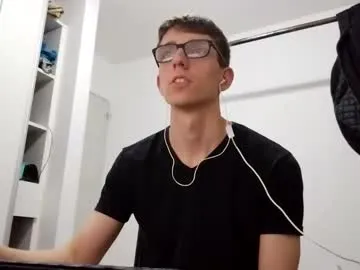 kelley_n_danny – webcam model profile photo Image 13